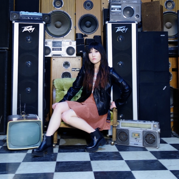 Meet your Posher, Liz - Picture 1 of 1